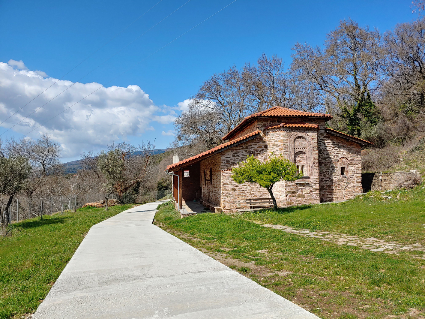 Ανασυστήθηκε επισήμως από την Ιερά Σύνοδο της Εκκλησίας της Ελλάδος η Μονή Κοιμήσεως Θεοτόκου Μεγαλοβρύσου