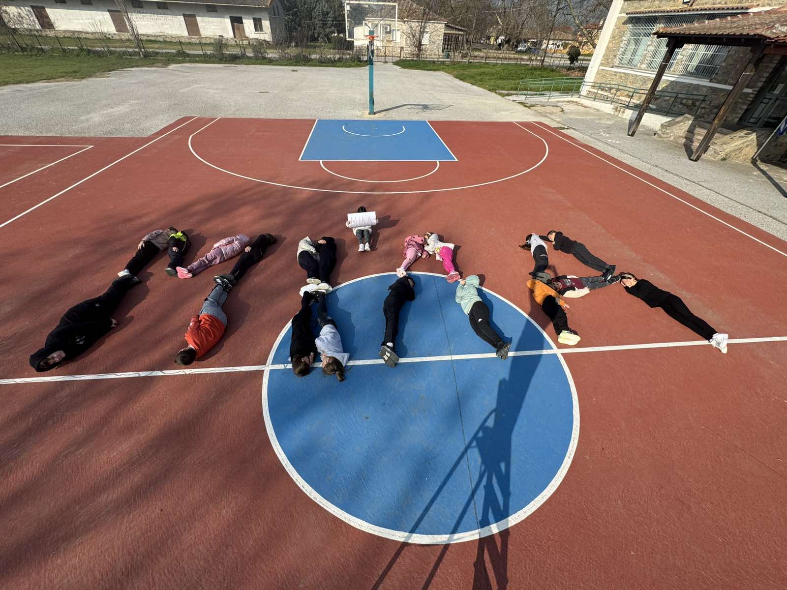 “Μίλα τώρα…” / Οι μαθητές του Δημ. Σχολείου Ανάβρας, μέσω ενός βίντεο που οι ίδιοι δημιούργησαν, στέλνουν μήνυμα κατά της σχολικής βίας και του εκφοβισμού