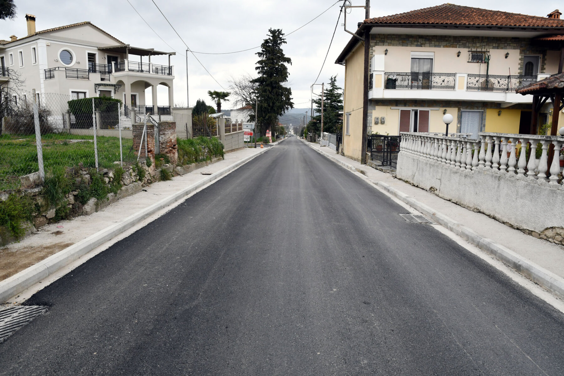 Ολοκληρώθηκαν τα έργα στην οδό Αγιοκάμπου / Βελτιώνεται η καθημερινότητα κατοίκων και επισκεπτών της Αγιάς