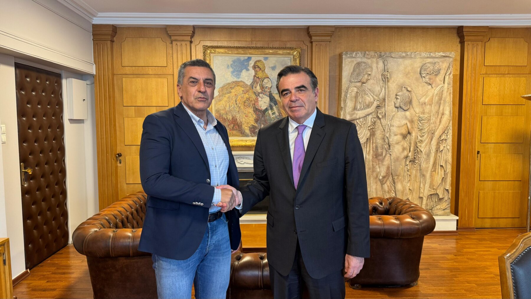 Συνάντηση του υπουργού Αγρ. Ανάπτυξης Μ. Σχοινά με τον περιφερειάρχη Θεσσαλίας Δ. Κουρέτα για ζητήματα του πρωτογενούς τομέα