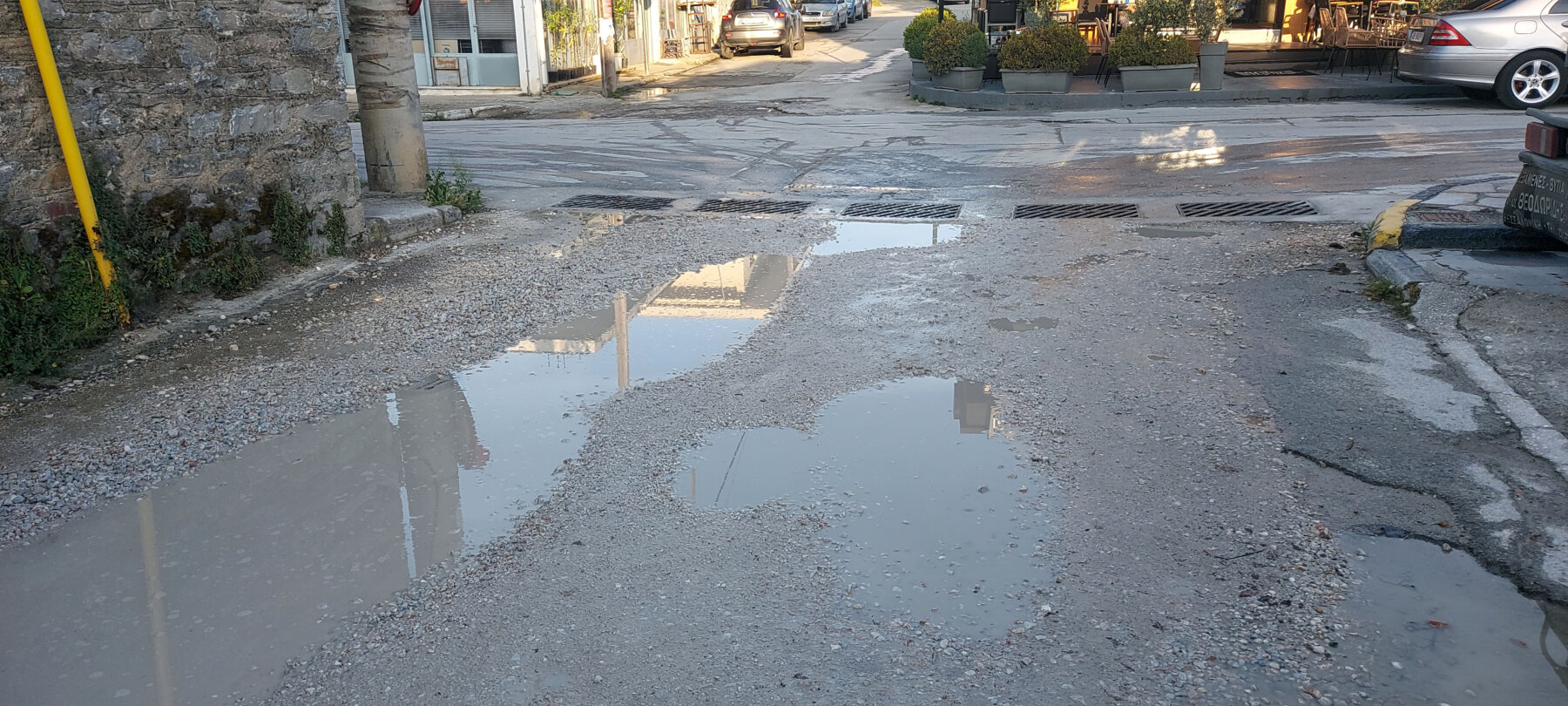 Αγιά / Πότε επιτέλους θα ασφαλτοστρωθεί η οδός Λακέρειας;