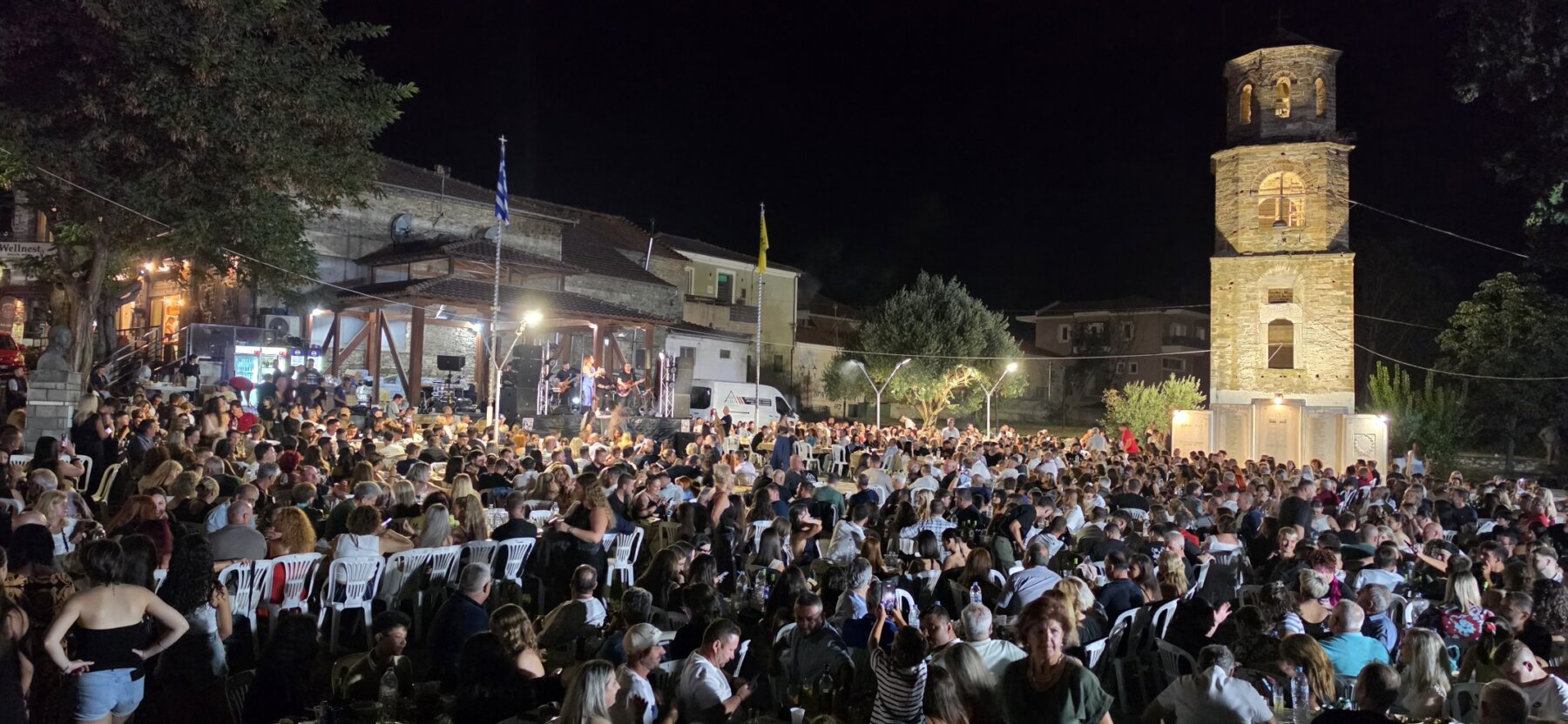 Κέφι, συναίσθημα και αυθεντικό ελληνικό χρώμα από την μοναδική Γιώτα Γρίβα στην Αγιά / Σ’ ένα γλέντι που κράτησε ως το πρωί (βίντεο+φωτο)